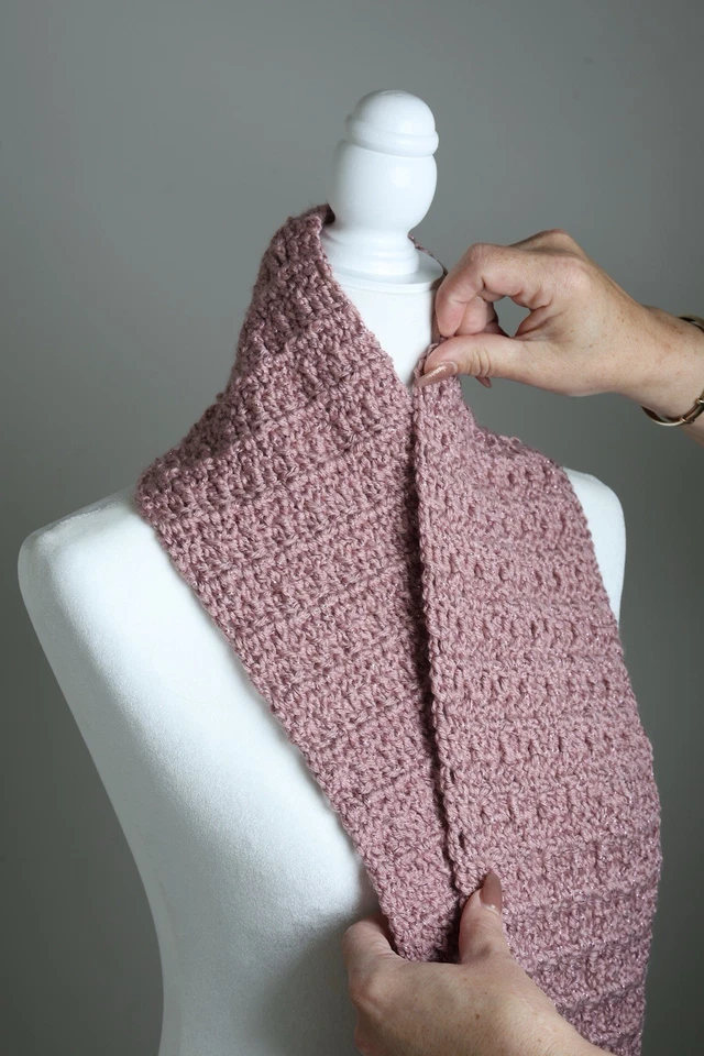 Acogedora Bufanda Tejida Hecha a Mano Bufanda de Invierno, Suave Bufanda Gruesa, Cálido Accesorio de Moda Foto 3 de 3