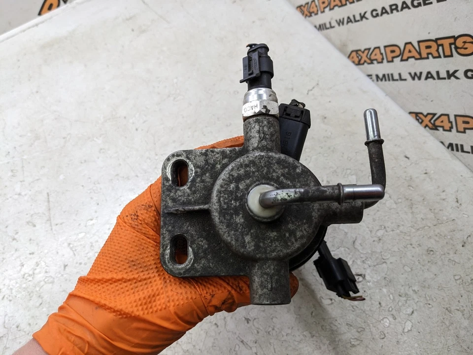 Hyundai Santa Fe MK2 2012 2,2 CRDI carcasa de filtro de combustible DHF2400010 Foto 3 de 4