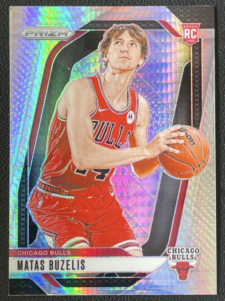 Matas Buzelis 2024-25 Panini Prizm Hyper Base RC #252