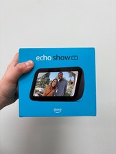 Amazon Echo Show 5 (ultimo modello), Smart Display 5,5", Alexa+ - Antracite