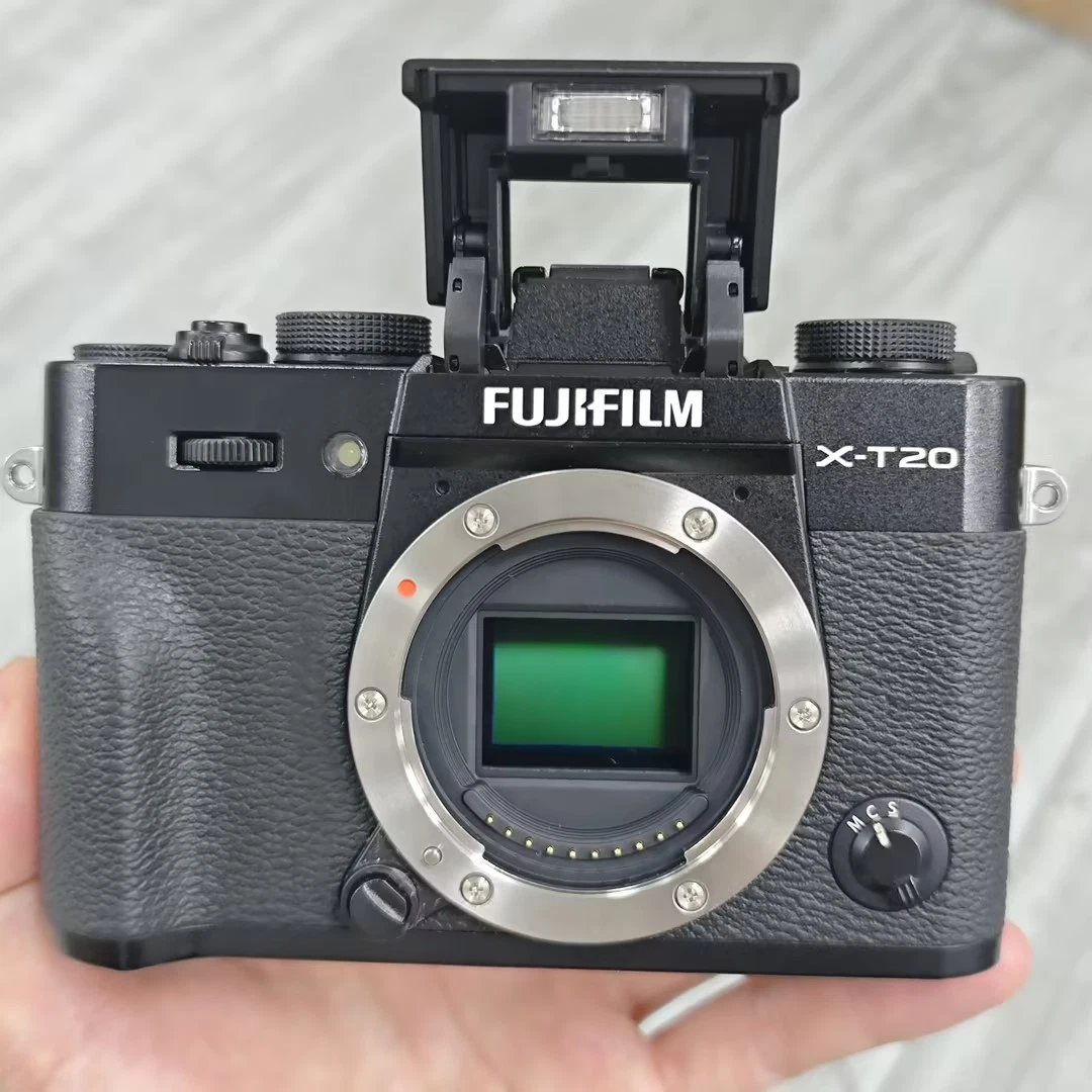 Fujifilm X T20 Digital Cameras with Built - in Flash for Sale