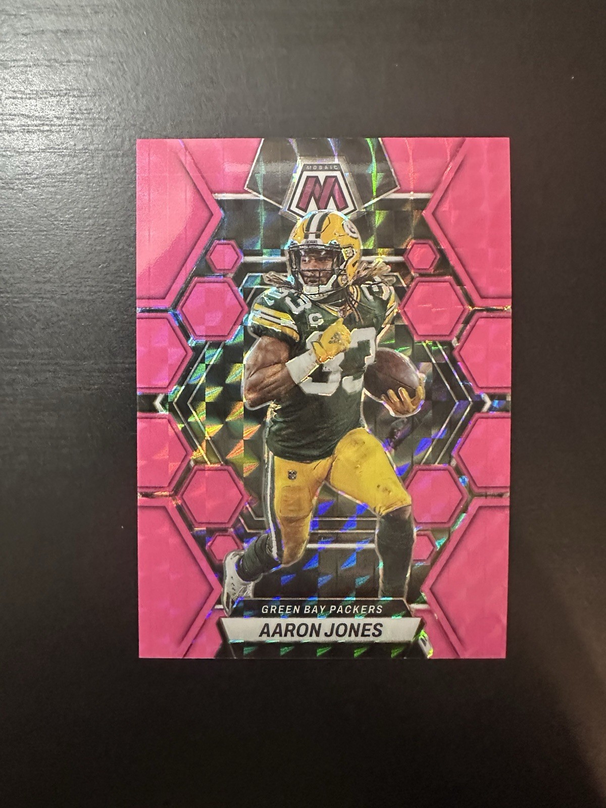 2023 Panini Mosaic Aaron Jones #85 Pink Mosaic /10 Packers