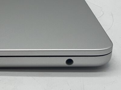 Apple MacBook Air A2681 MLXY3LL/A 13.6 Apple MacBook Air A2681 MLXY3LL/A 13.6