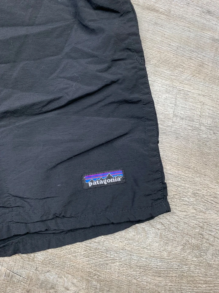 VTG Y2K PATAGONIA Black Baggies Shorts Swim Trunks Sz XL - 4" Inseam Spring 2003 - Image 3 of 4