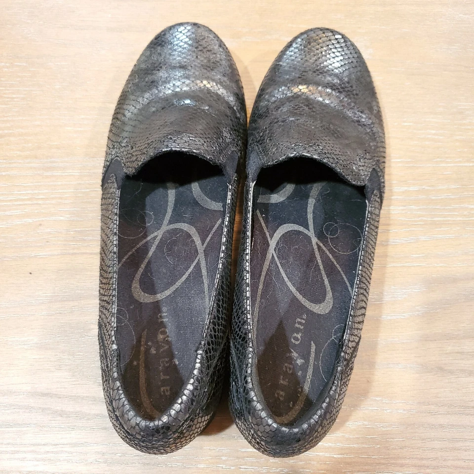 ARAVON womens sz 10AA Adalyn metallic snake print slip on comfort shoes loafers - Изображение 2 из 4