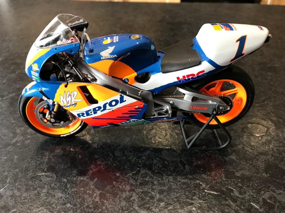 Minichamps 1.12 Scale Mick Doohan MOTOGP Team Repsol Honda NSR500