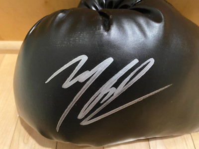 Michael B. Jordan Signed Auto Autographed Everlast Black Boxing Glove BAS Cert