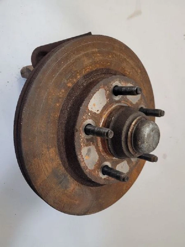 1997-2001 Ford F150 Passenger Right Front Spindle Knuckle OEM - Image 4 of 4