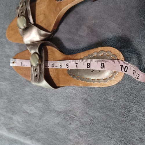 Bellissima sandalo tacco US 7 donna tacco 2,5" pelle legno slip on bottone perlato - Foto 16 di 23