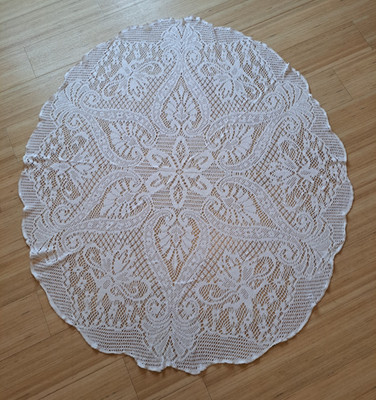 Ovale Vintage Spitze Tischdecke mit gewelltem Rand cremeweiß/creme 46'' x 51''