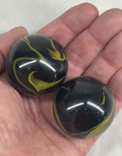 2 MAMMOTH POISON DART FROG 1 5/8" Black/Yellow Marbles Glass Massive 42mm HUGE