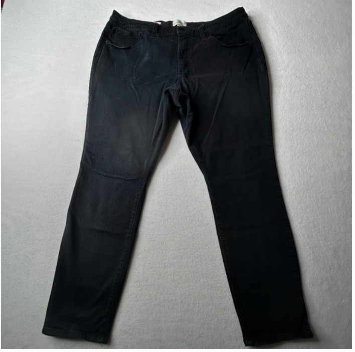 Universal Thread Women's Mid-Rise Skinny Curvy Size 18/34R Blue Jeans Pants