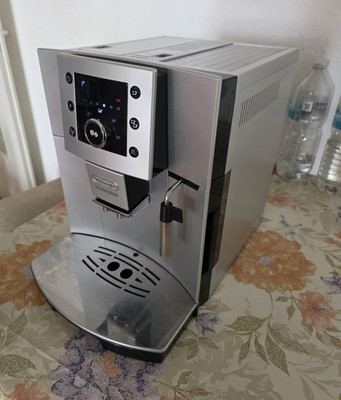 De'Longhi Perfecta ESAM5400.S Kaffeevollautomat 15 bar 1450 W Silber