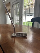 Scotty Cameron- Super Select Newport 2/ 35 In/ Good Condition/ New Stock Grip
