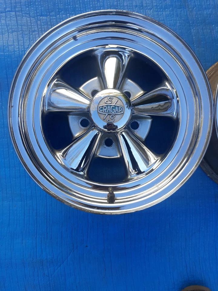 Par de ruedas Cragar SS 14x6 Ford Mopar 1974 Foto 2 de 4