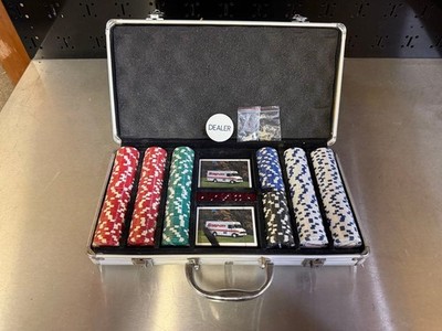 Snap-on スナップオン ポーカー チップセット Snap-on Poker Chips 100 pcs Set Plastic Casino Chips Case Included