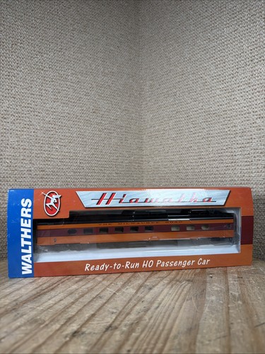 Comedor Walthers HO 932-9203 Hiwatha Milw Rd 48 asientos serie 115-120 | Zustand: New