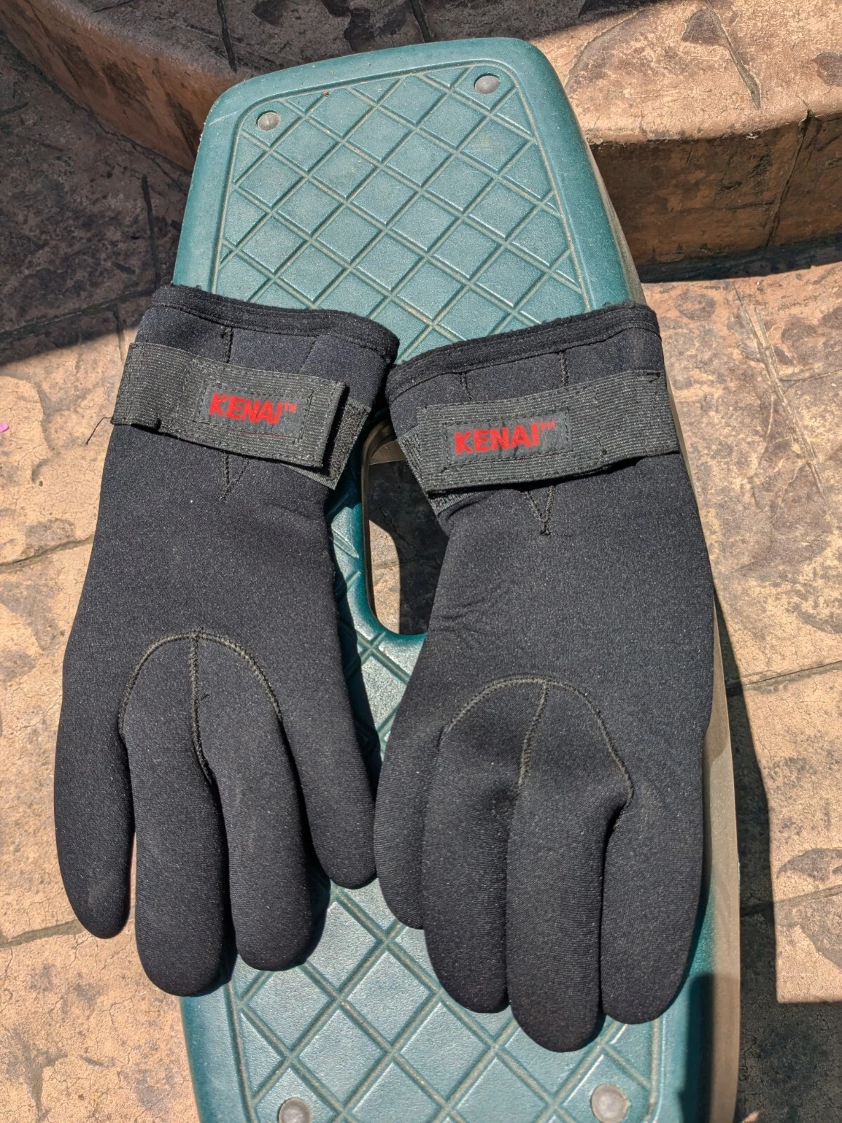 Kenai Gloves