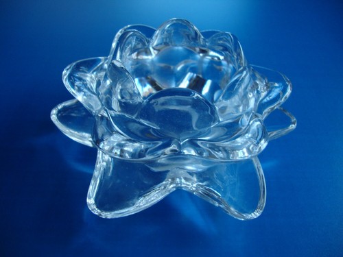 Replacement SEARCHLIGHT Clear Glass Lamp Shade, Fluted / Petal Style - Picture 3 of 5