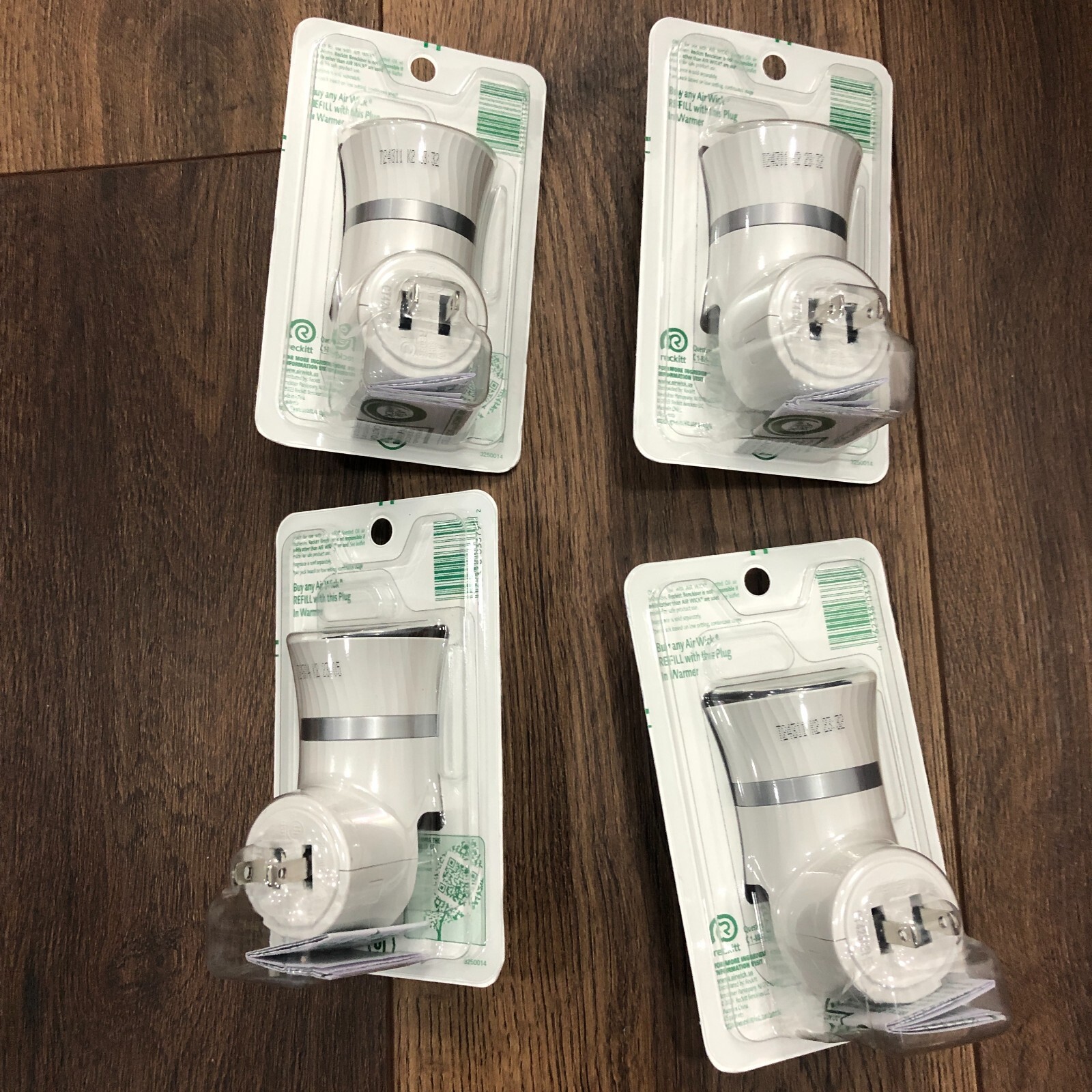 Lot of 4 Air Wick Advanced Plug-Ins Scented Oil Warmer Plug In Air Freshener