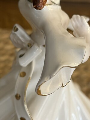 Vintage Dancing Lady Figurine - White w/ Gold A2618 NAPCO CERAMIC