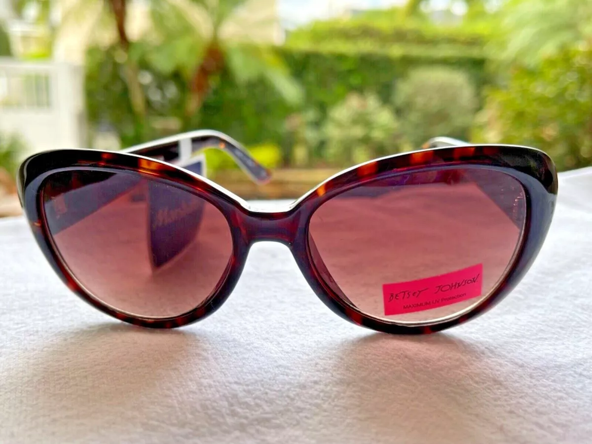 BETSEY JOHNSON WOMENS SUNGLASSES BJ315 21 BROWN TAN LIPS NWT eBay