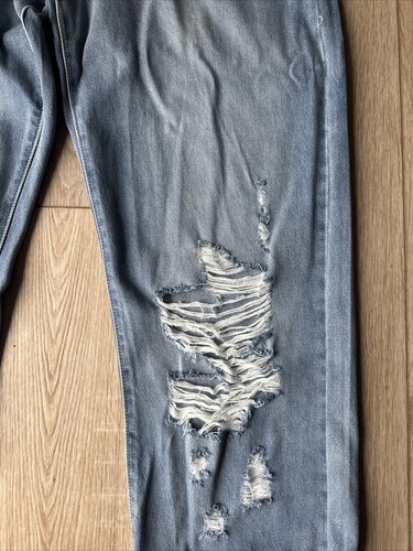 NWT KanCan High Rise 90s Boyfriend Distressed Denim Jeans Zip Fly Sz 11/29 - Picture 4 of 12