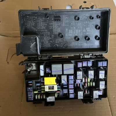 2011 DODGE RAM 1500 2500 04692319AG INTEGRATED POWER MODULE FUSE BOX TIPM