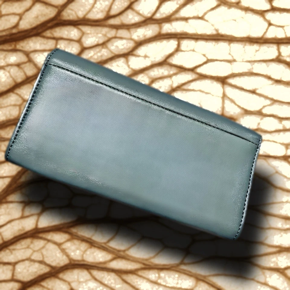 Cartera de cuero azul claro Nine & Company organizadora triple ventana de identificación Foto 2 de 4