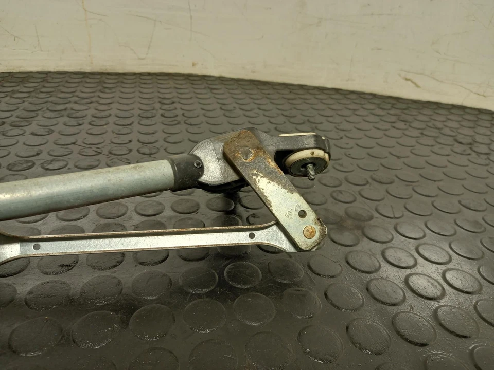 Motor limpiaparabrisas delantero RENAULT MEGANE 2008-2017 3 puertas cupé Foto 4 de 4