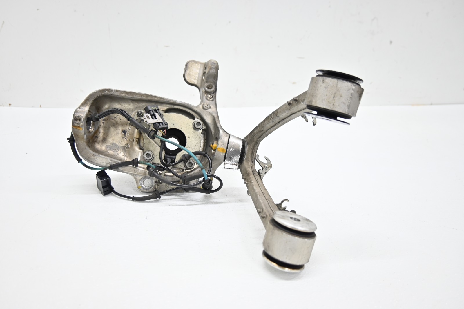⭐ 03-08 Maserati Quattroporte Front Right Wheel Spindle Hub Carrier 35k Oem