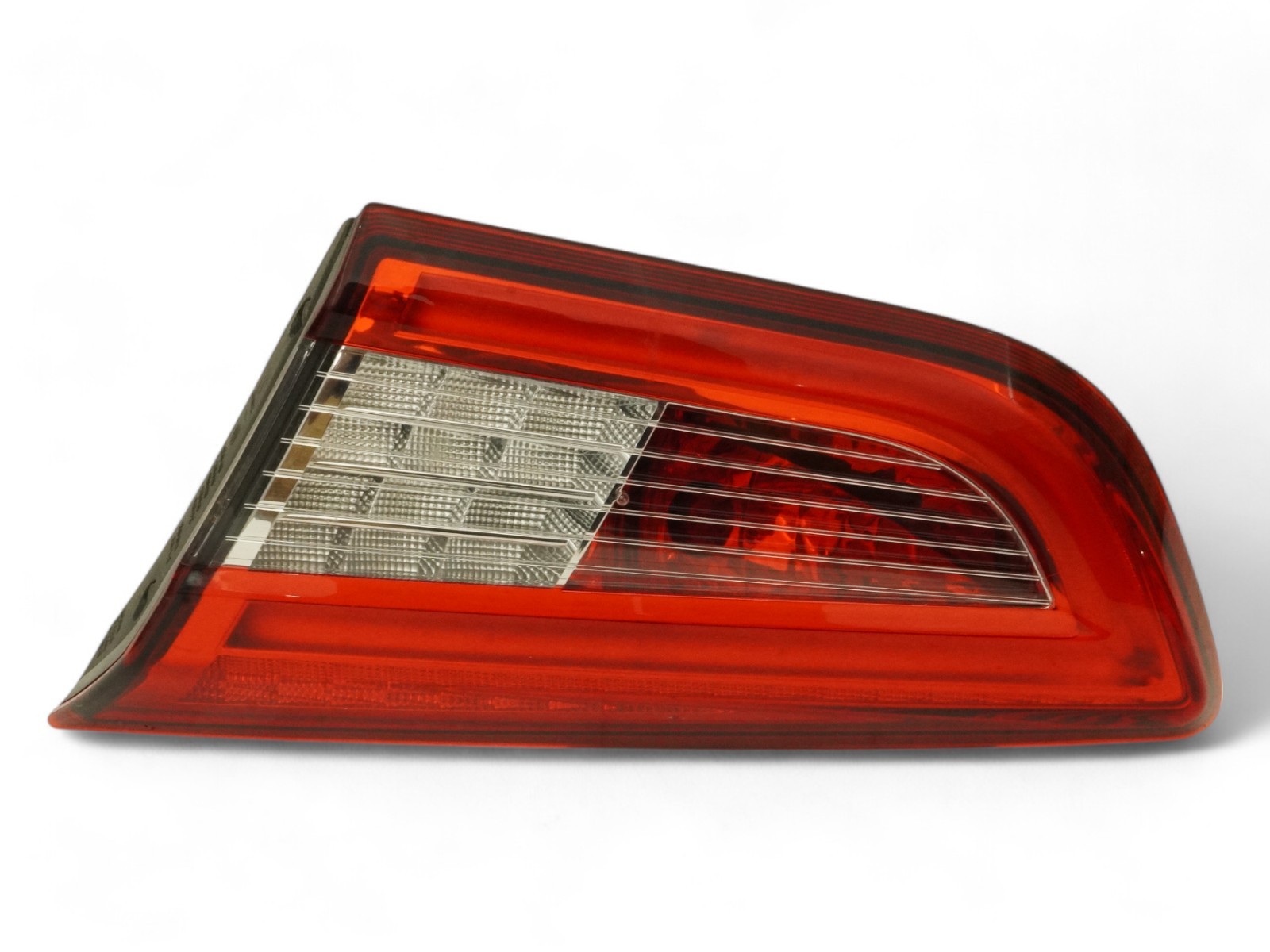 2014-2017 Maserati Ghibli S Q4 M157 OEM Right Side Inner Taillight 06700046630