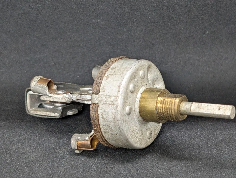 NUEVO 1951 1952 1953 KAISER FRAZER DELUXE 512 INTERRUPTOR LIMPIAPARABRISAS 717563 Foto 2 de 4