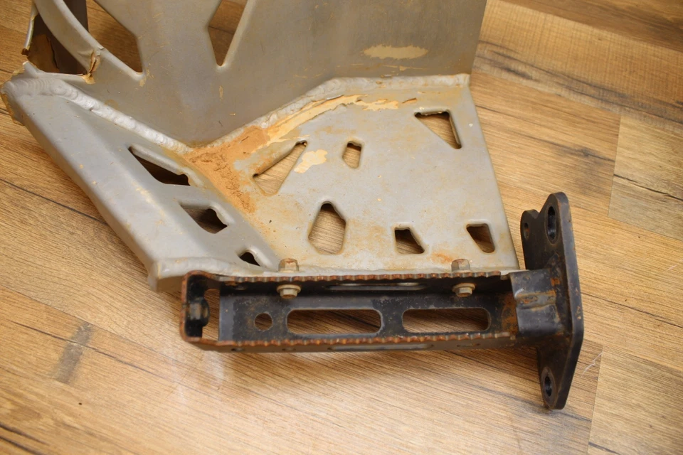 2009 09 Polaris Outlaw 525 450 Heel Guard Set Mud Guards Foot Pegs Silver Splash - Image 4 of 4