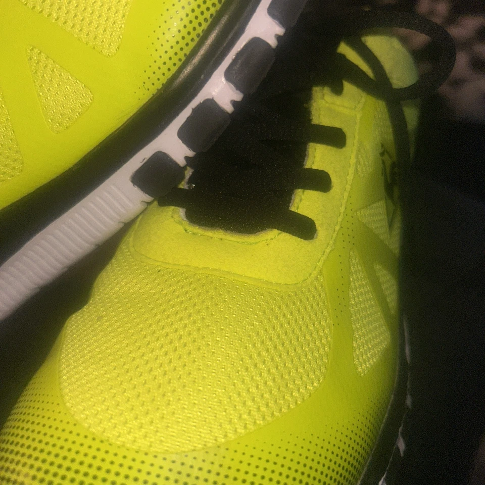 Tenis para correr Le Coq Sportif LWE-7132452 para mujer talla 8 verde neón Foto 4 de 4