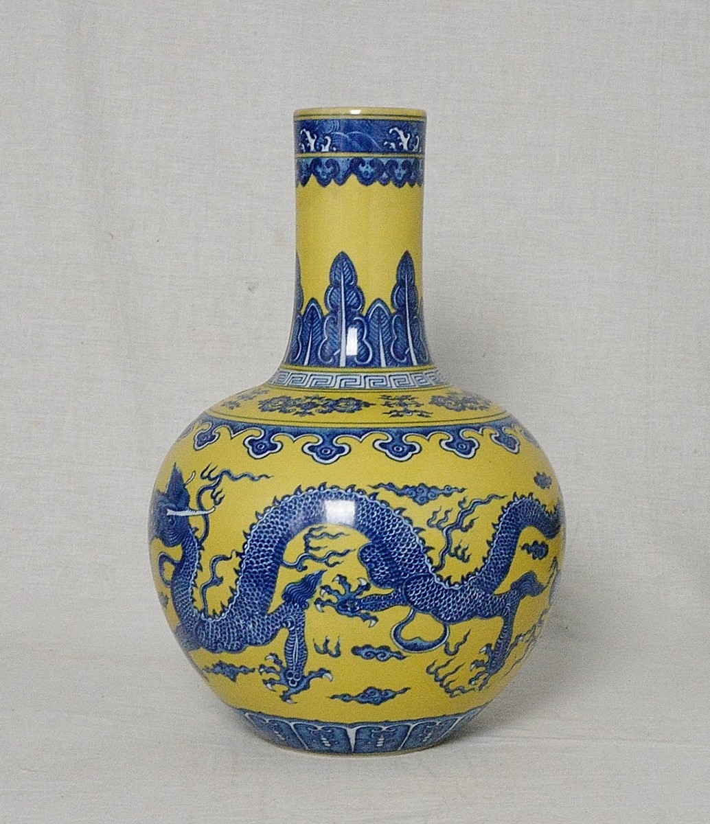 中国陶器 Chinese Yellow and Blue Porcelain Vase With Mark M2574 | eBay