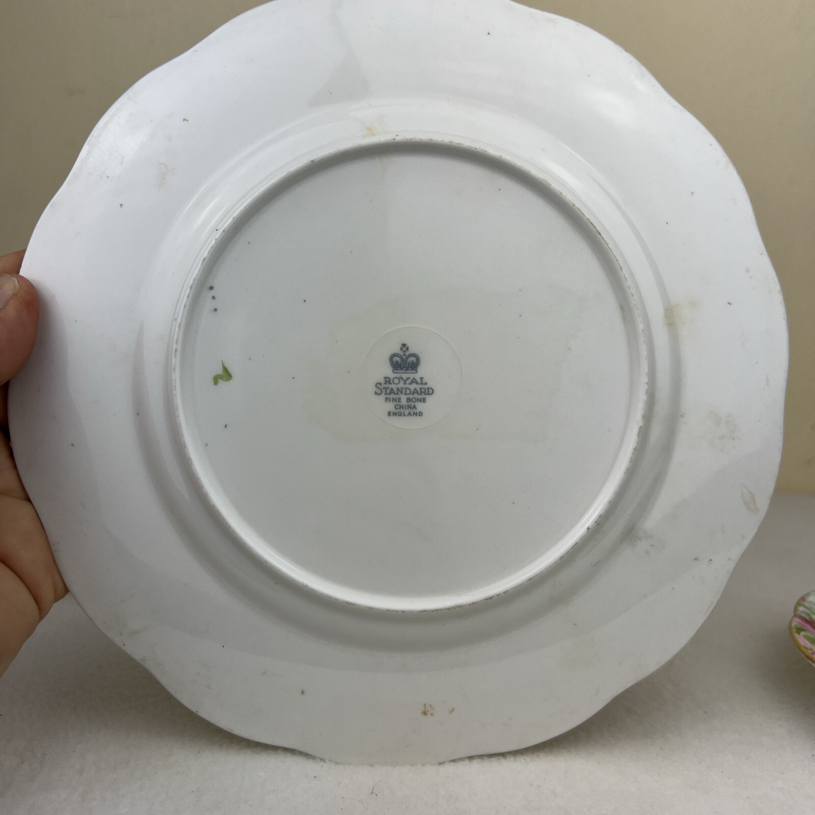 Royal Standard Fine Bone China Sweet Pea Pattern Teacup Saucer And Salad Plate