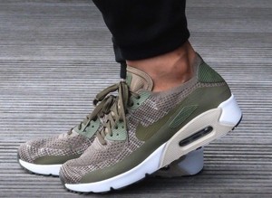 air max 90 flyknit olive