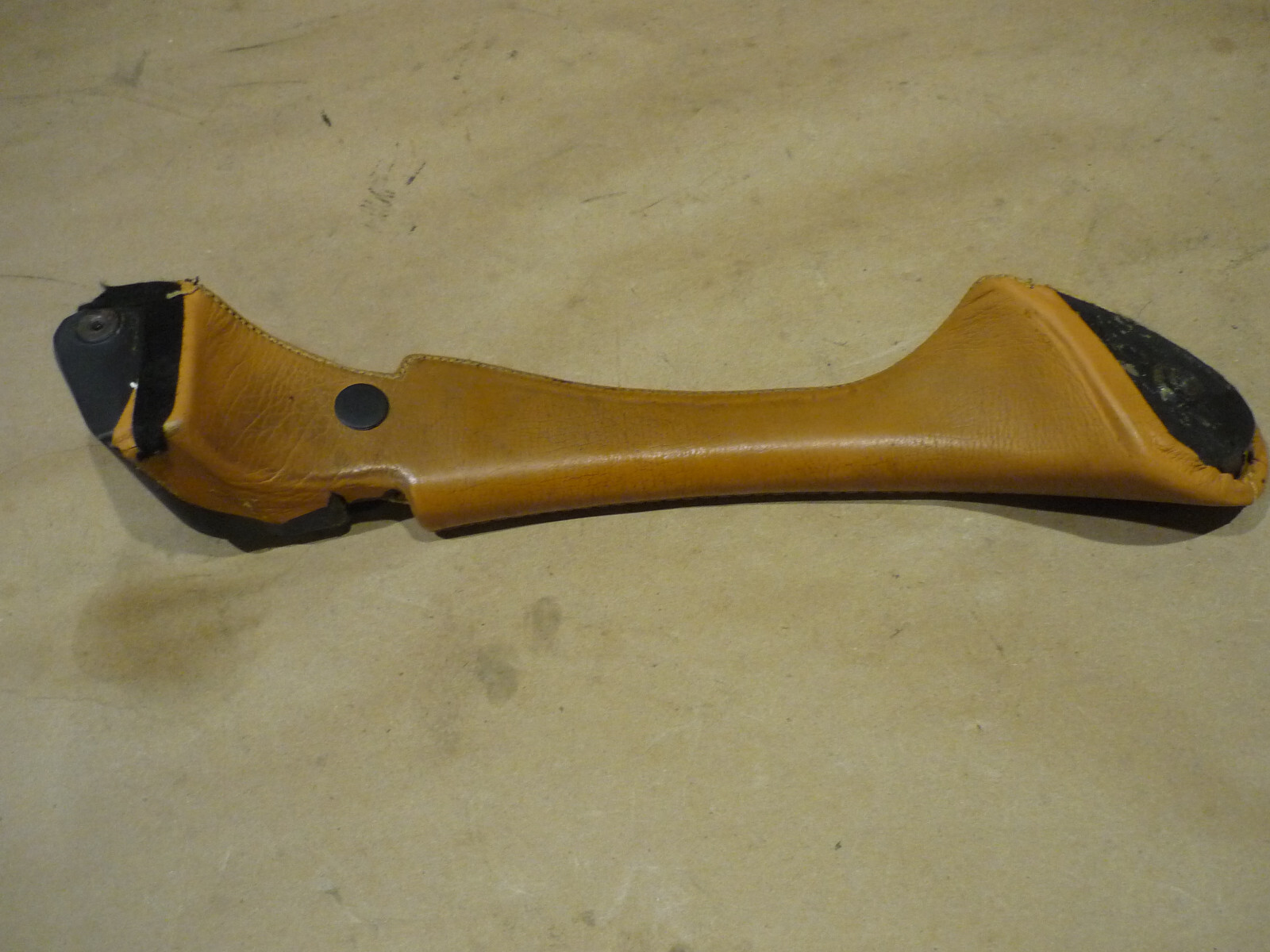 Maserati 4200 - LH Interior Door Grab Handle - P/N 66774600