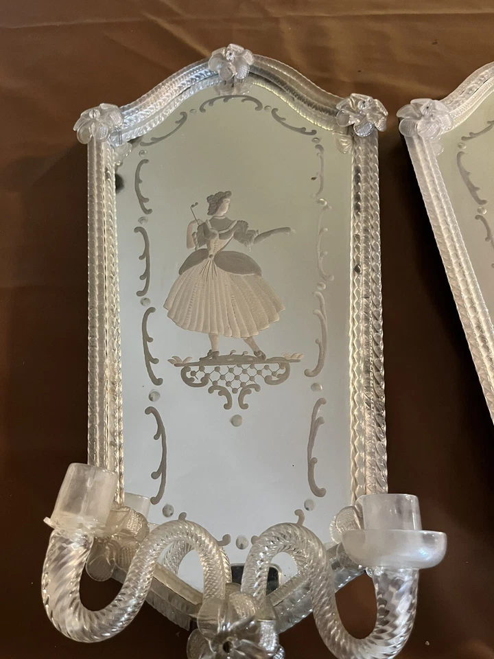 Par de espejos de pared antiguos italianos de cristal veneciano de Murano grabados Foto 3 de 4