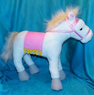 Retired 2008 Pottery Barn Kids Weiß Pferd Plüsch Pink Sattel für 18in Ag Puppen