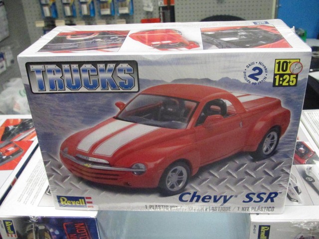 revell model cars and trucks