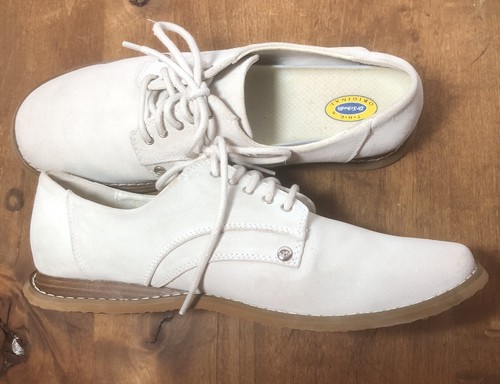 Dr. Scholls Bucks Derby Cream Suede Dress Shoe, Size 10M - Picture 3 of 5