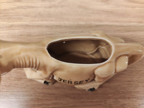 Vintage Jersey Cow Creamer Milk/Cream Jug No Makers Mark Laying Down Tail Handle - Picture 6 of 8