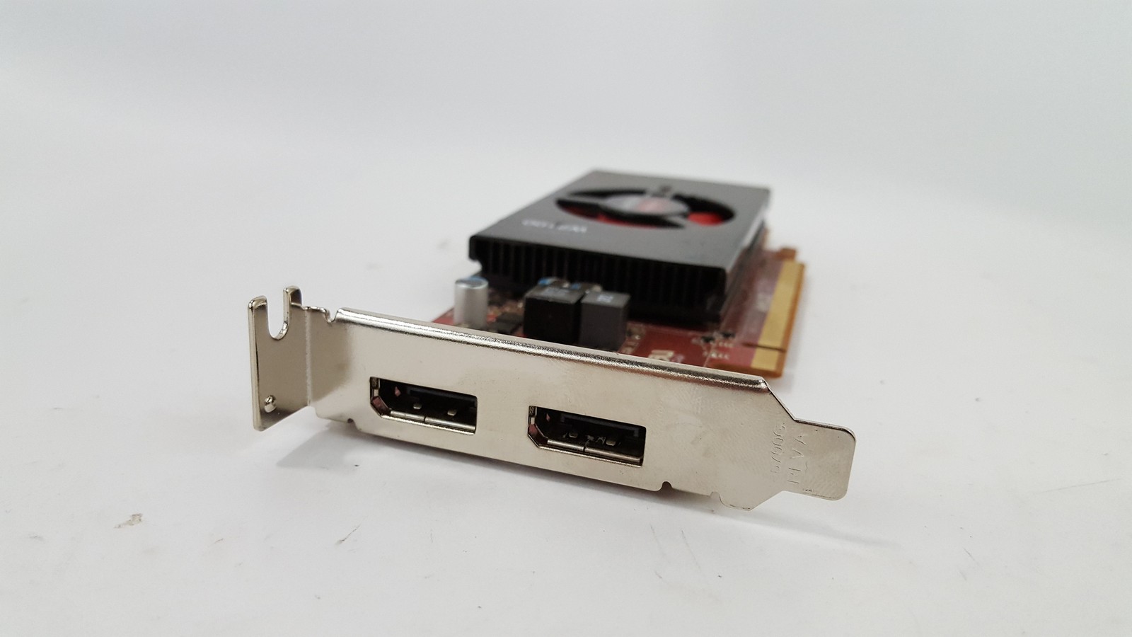 Carte graphique AMD Firepro W2100 2 Go DDR3 à deux