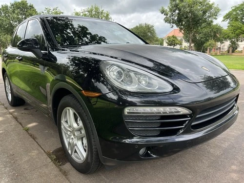 2012 Cayenne LEATHER SUNROOF HEATED STS REARCAM SIRIUS 19" WHLS Image 1 of 2