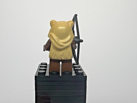 LEGO Star Wars Minifigure- Paploo Ewok Tan head with hood - SW0067 from set 7139