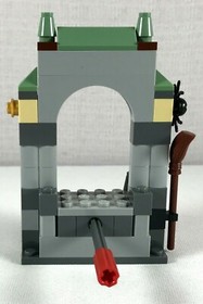 Lego Harry Potter Set 4736 Freeing Dobby Complete with 3 Minifigs