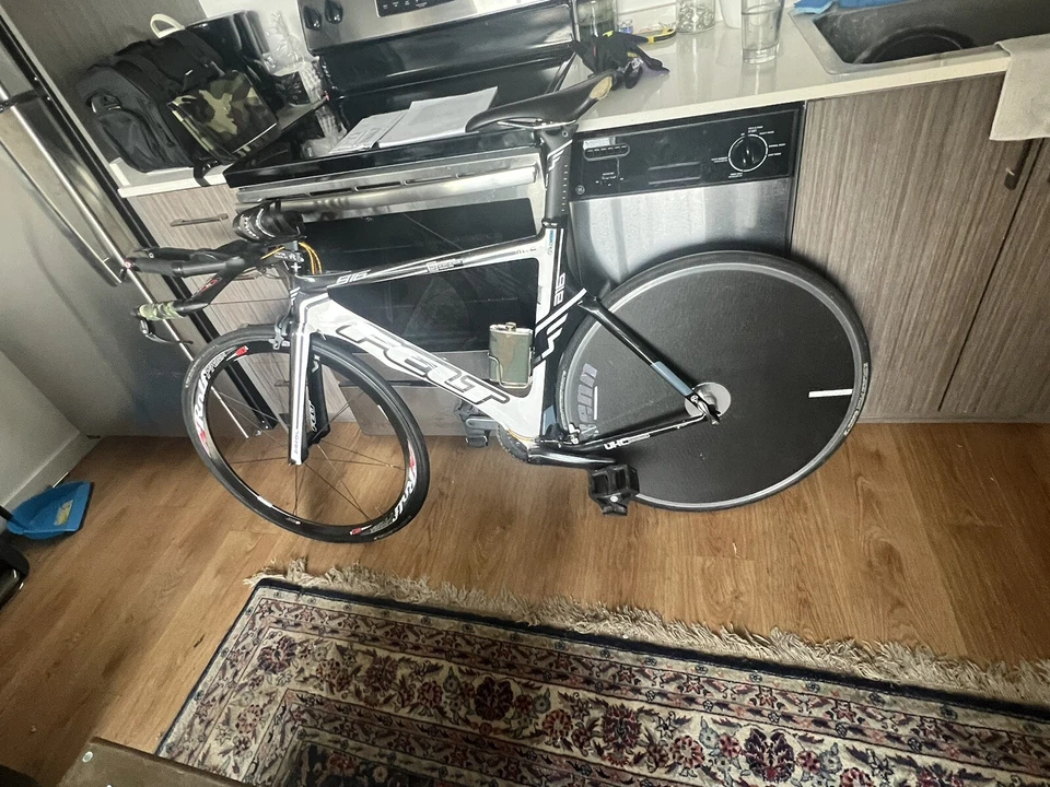 cuadro bicicleta contrarreloj + juego de ruedas Foto 2 de 4