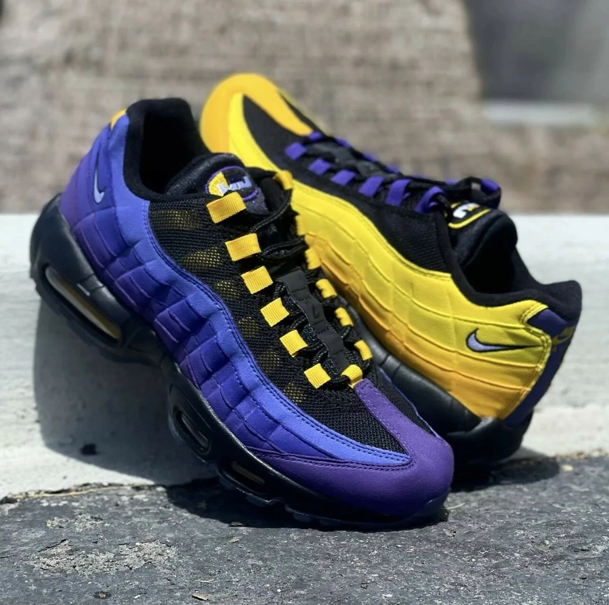 lebron air max 95 home team